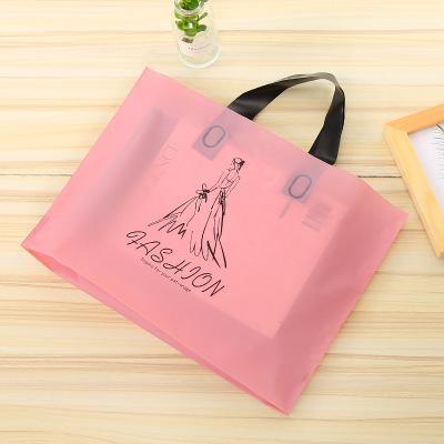 服装袋：商业零售的形象名片与体验终端